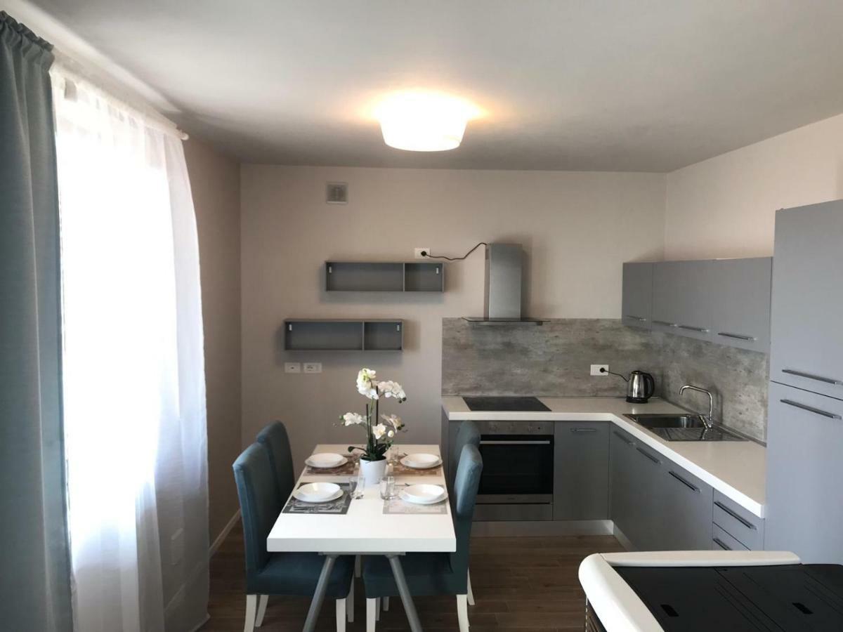 "Country House Il Brolo" Polpenazze del Garda Luaran gambar