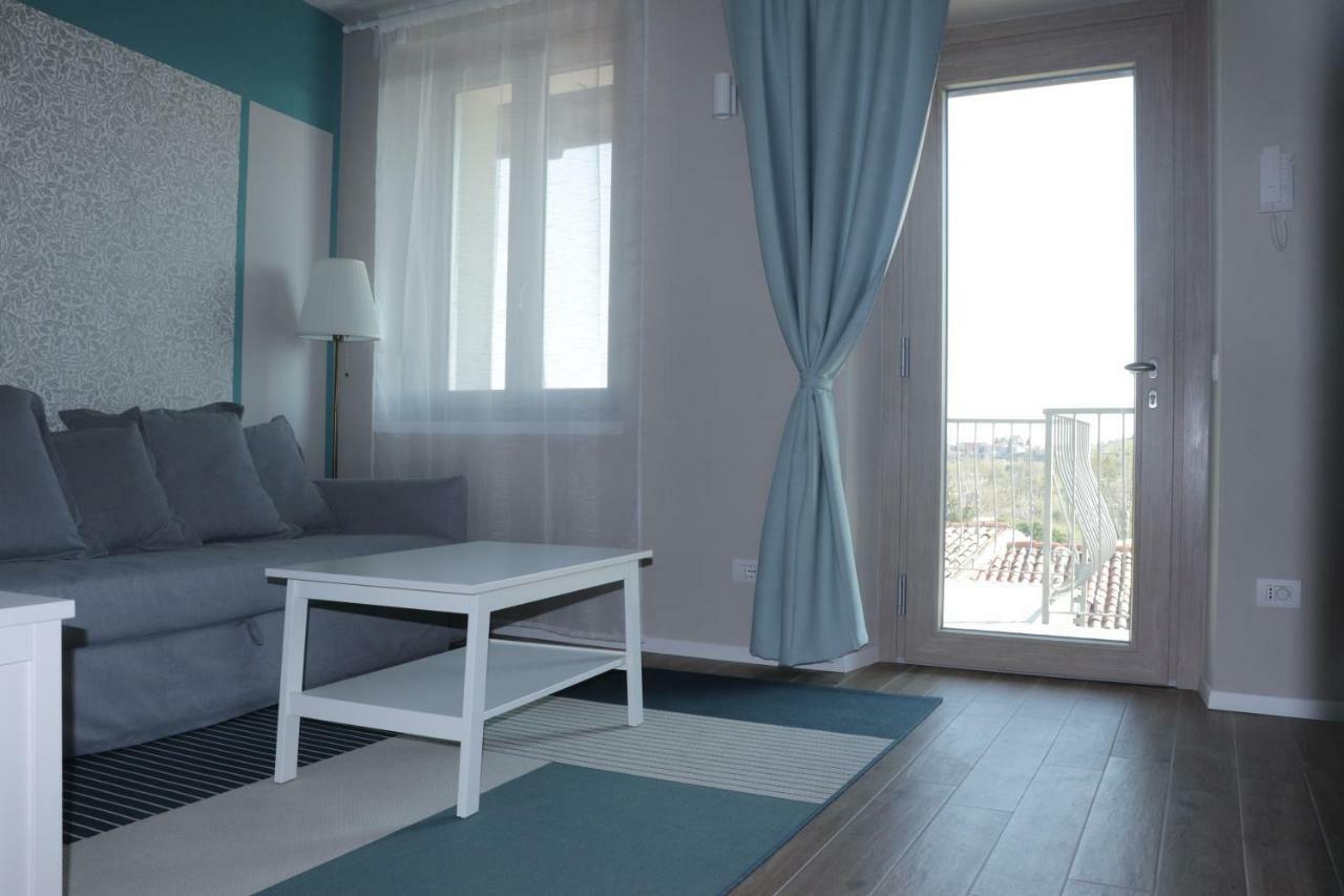 "Country House Il Brolo" Polpenazze del Garda Luaran gambar