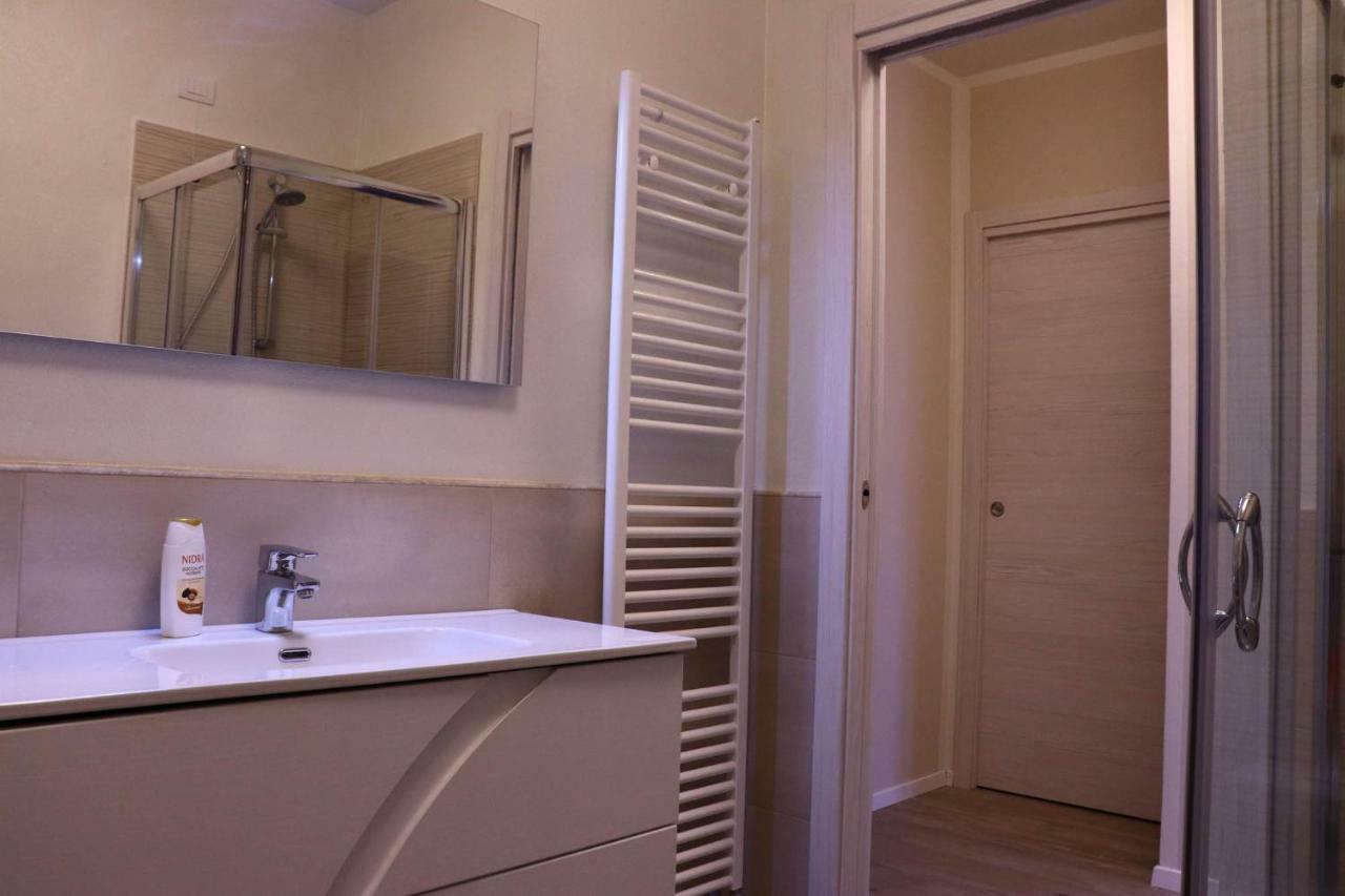 "Country House Il Brolo" Polpenazze del Garda Luaran gambar