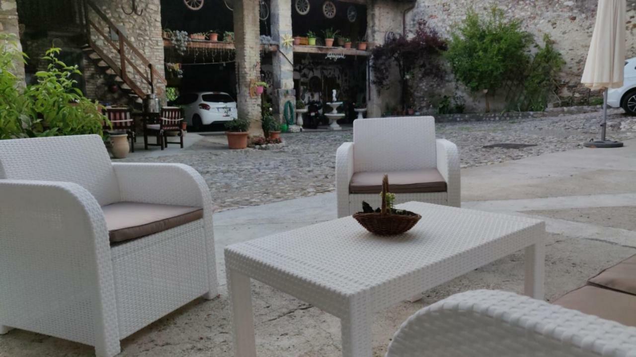"Country House Il Brolo" Polpenazze del Garda Luaran gambar