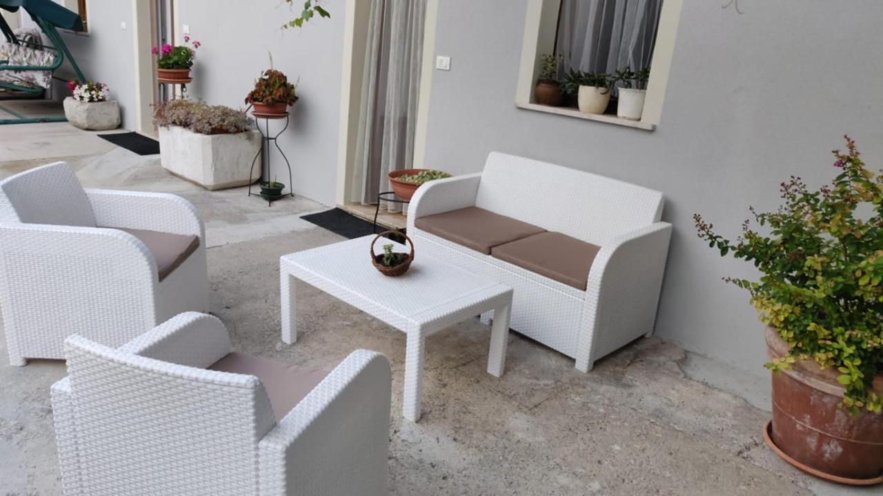 "Country House Il Brolo" Polpenazze del Garda Luaran gambar
